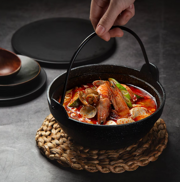 CJW Jjambbong Tofu Stew Sauce 140g (Serves 3–4) / 청정원 짬뽕 순두부 찌게 양념 140g (3-4인분)