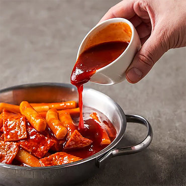 Sempio Tteokbokki(Rice Cake Sauce) 150G Servings of 3 (Hot & Spicy)/샘표 떡뽁이 매콤한 양념 150g(3인분)