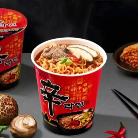 [Expiry date: 20 Oct 2025] [Nongshim] Shin Ramen Noodle Small Cup 65g / 농심 신라면 미니컵 65g