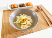 Songhak Potato Hand Pulled Dough Soup 500g/ 송학 감자 수제비 500g