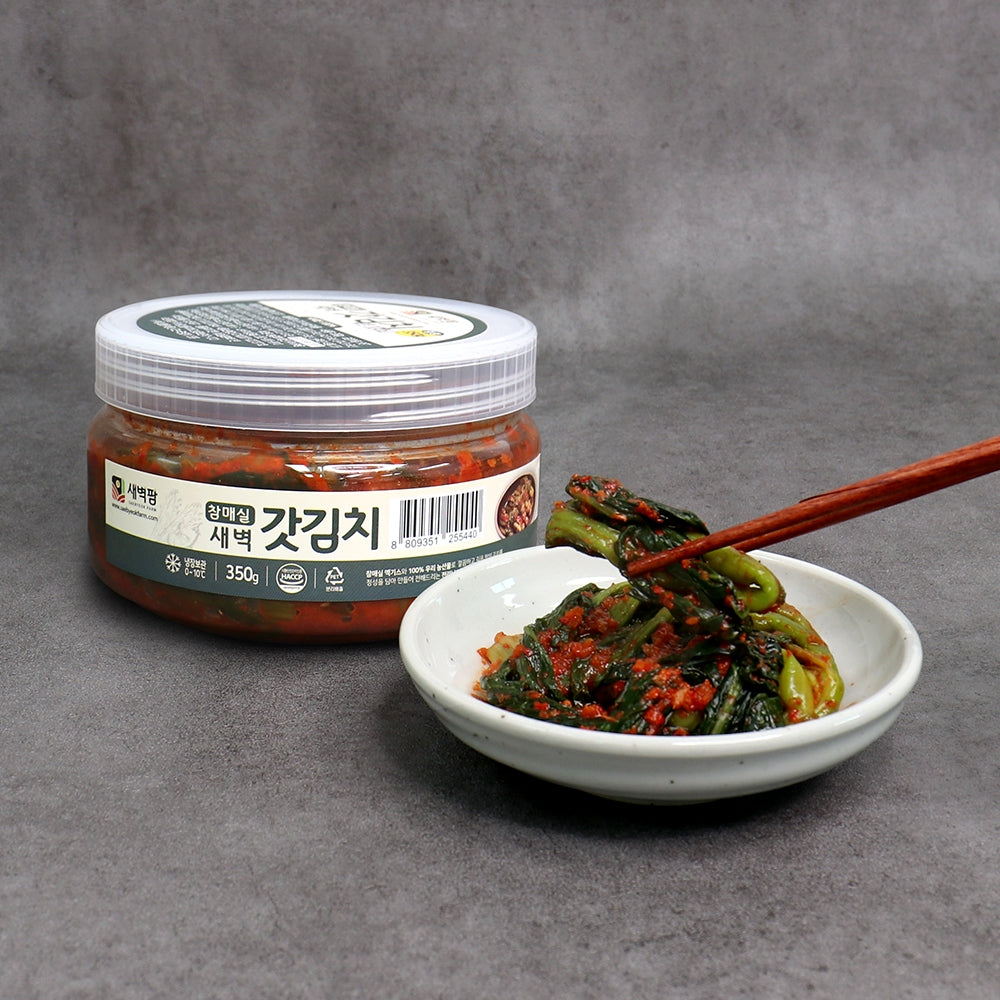 [Saebyeok Farm] Korean Traditional Kimchi Selection – Napa Cabbage / Young Radish / Green Onion / Sliced / Mustard Leaf