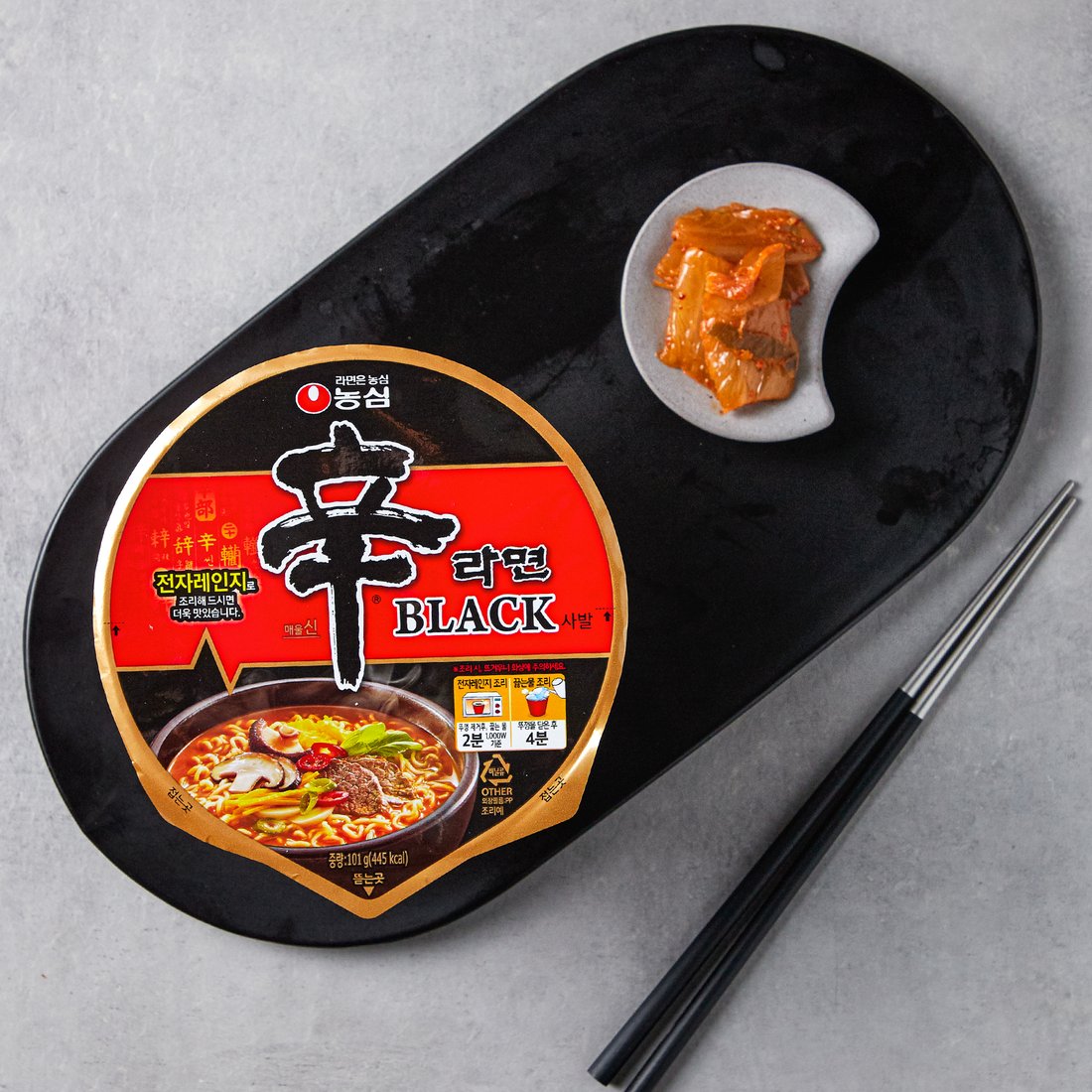 Nongshim Shin Noodle Black Cup 101g/ 농심 신라면 블랙컵 101g